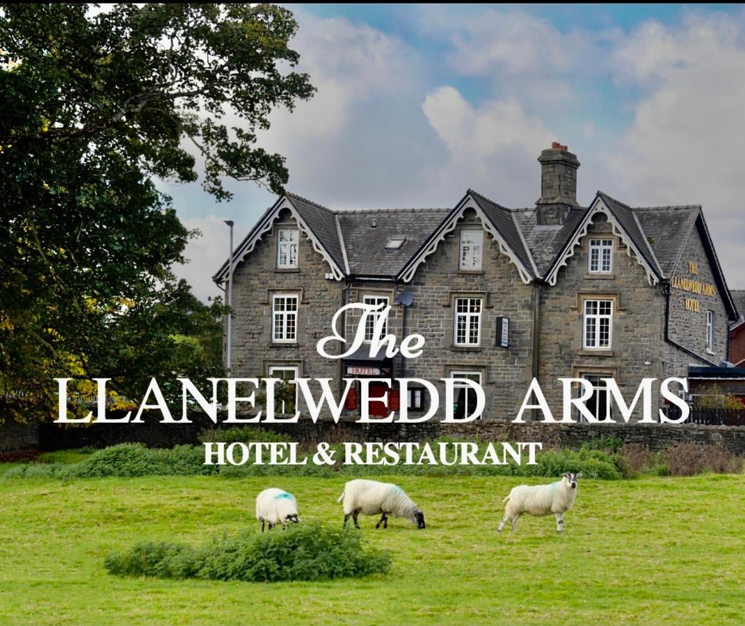 The Llanelwedd Arms Hotel Builth Wells Exterior foto
