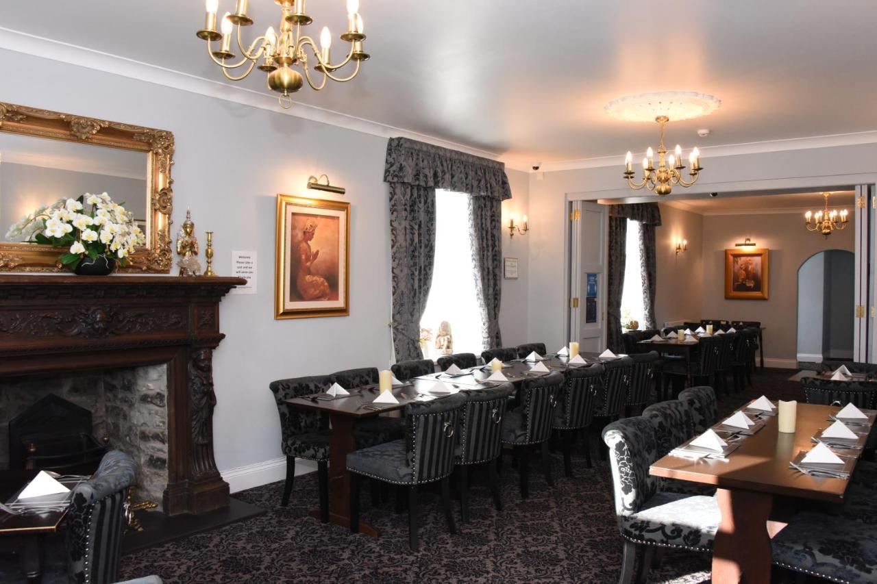 The Llanelwedd Arms Hotel Builth Wells Exterior foto